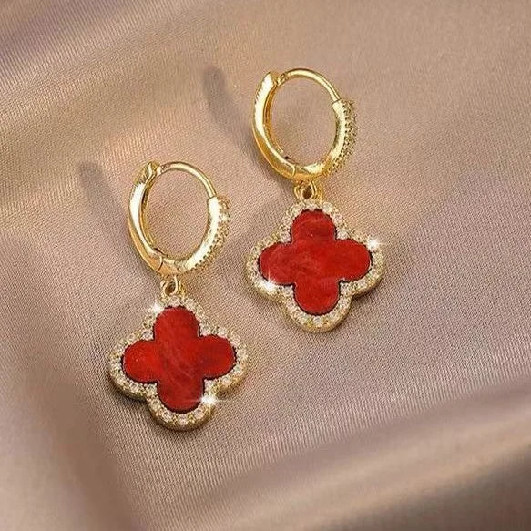 Geluks Klaverblad Oorbellen – Elegant en Tijdloos