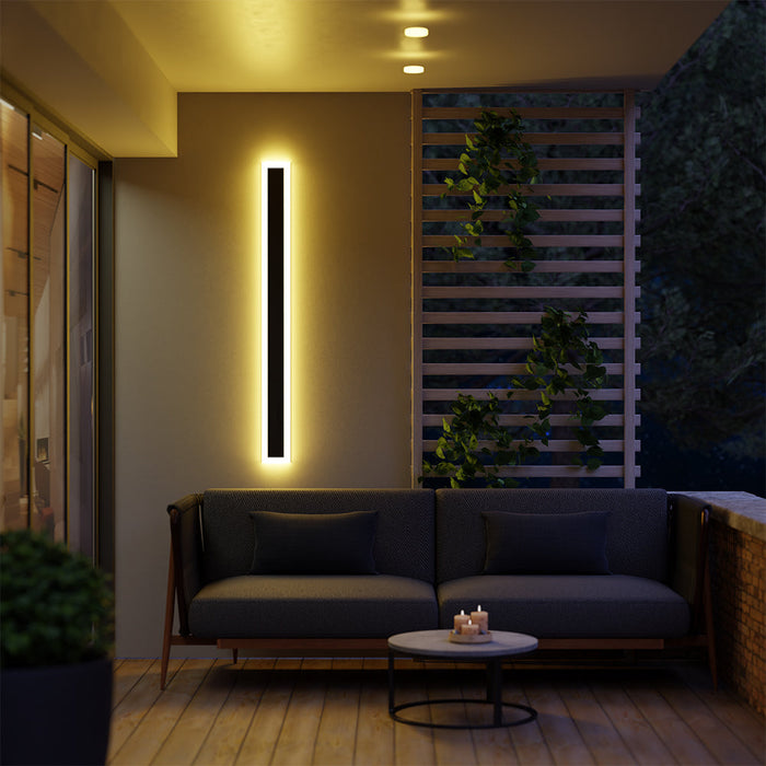 LumiLine Buitenlamp – Minimalistisch Design met Warm Licht