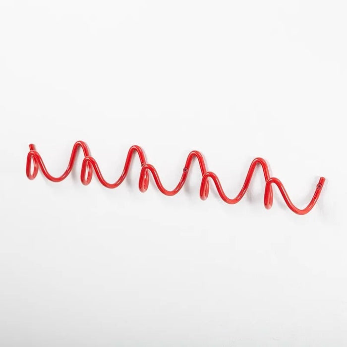 Moderne bølget vægknagerække – Stilfuld vægknagerække med flere kroge 