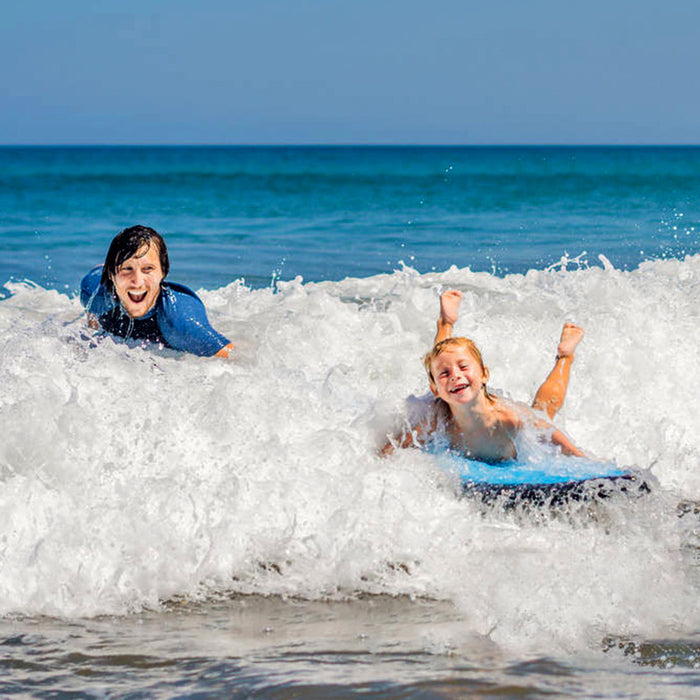 Planche de surf gonflable avec poignées pour piscine et plage