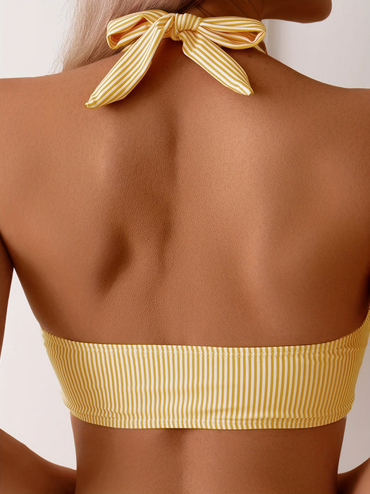 Dames Bikini Set met Fijn Gestreept Halternek Design – Comfortabel en Modieus