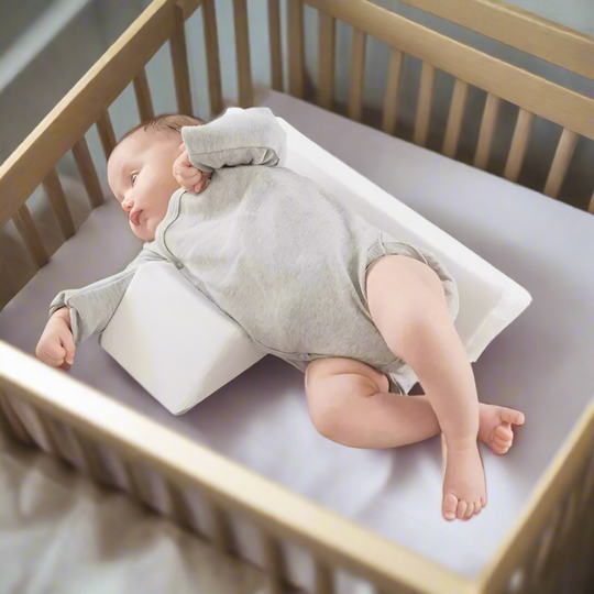 DreamNest Anti-Rol Baby Kussen – Veilig & Comfortabel Zijslapen