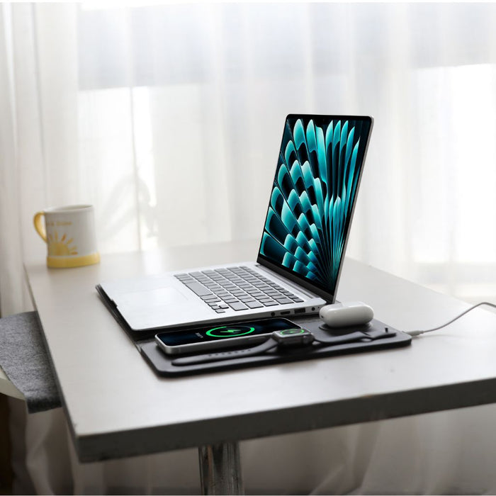PowerDesk Sleeve – Slimme Laptophoes met Draadloze Oplaadfunctie