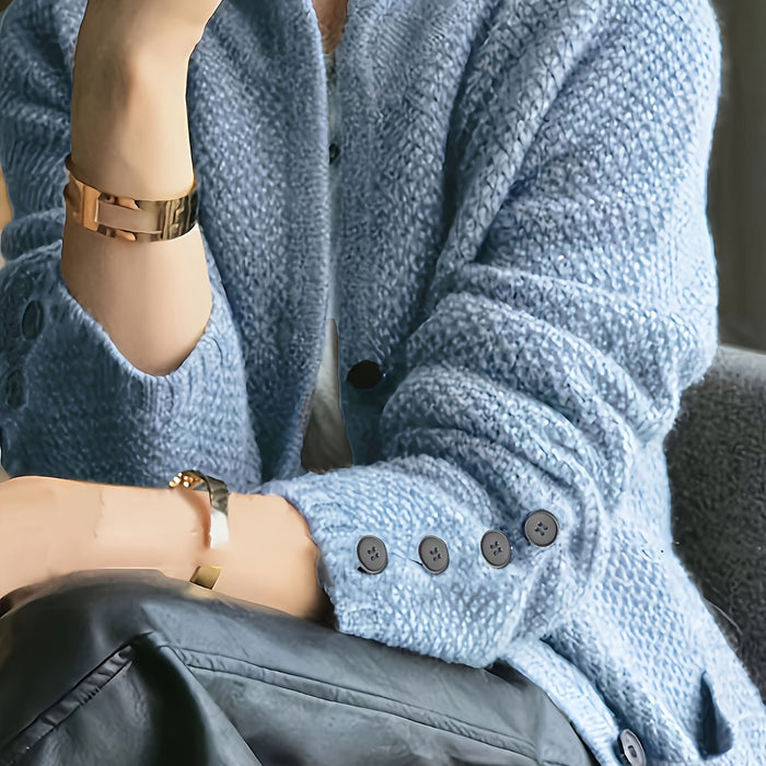 Damestriktrøje med opretstående krave – Komfortabel og tidløs