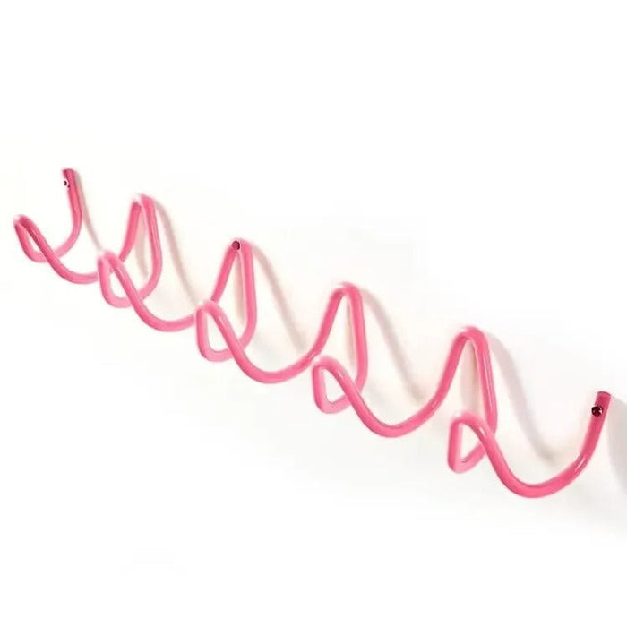 Moderne bølget vægknagerække – Stilfuld vægknagerække med flere kroge 