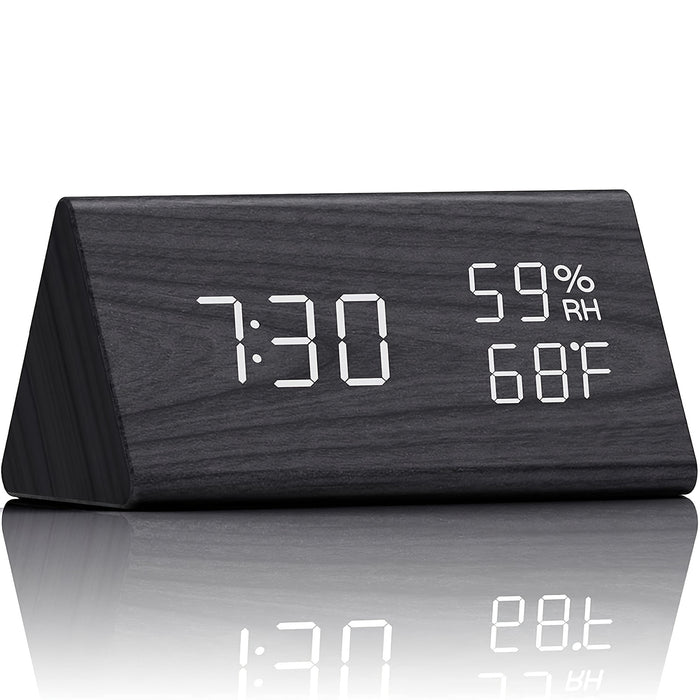 TriWood LED Wekker – Functioneel en Minimalistisch Design