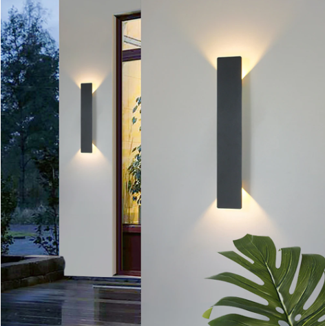 AquaLine LED Buitenwandlamp – Strak Design met Weerbestendige Behuizing