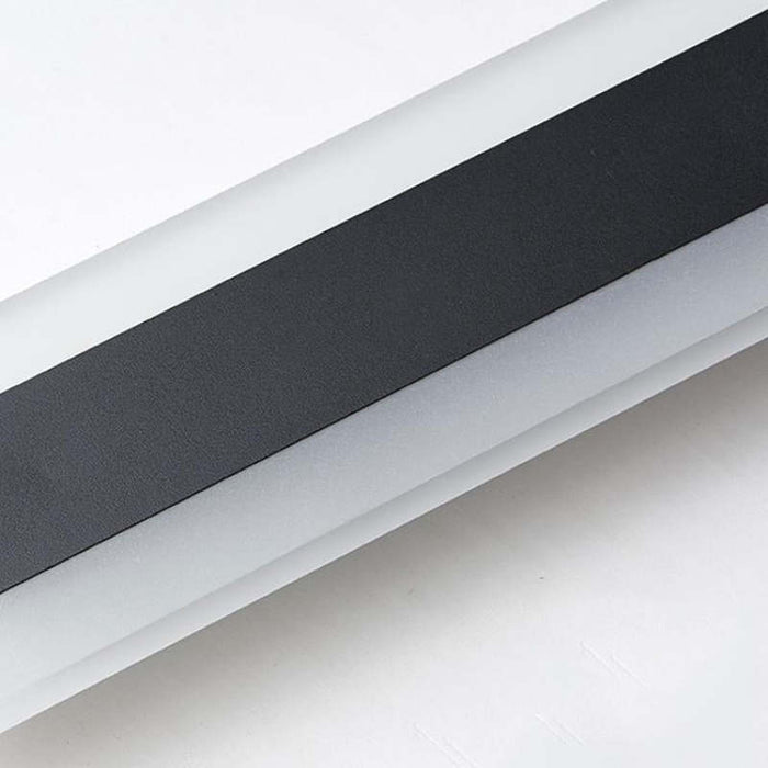 LumiLine Buitenlamp – Minimalistisch Design met Warm Licht