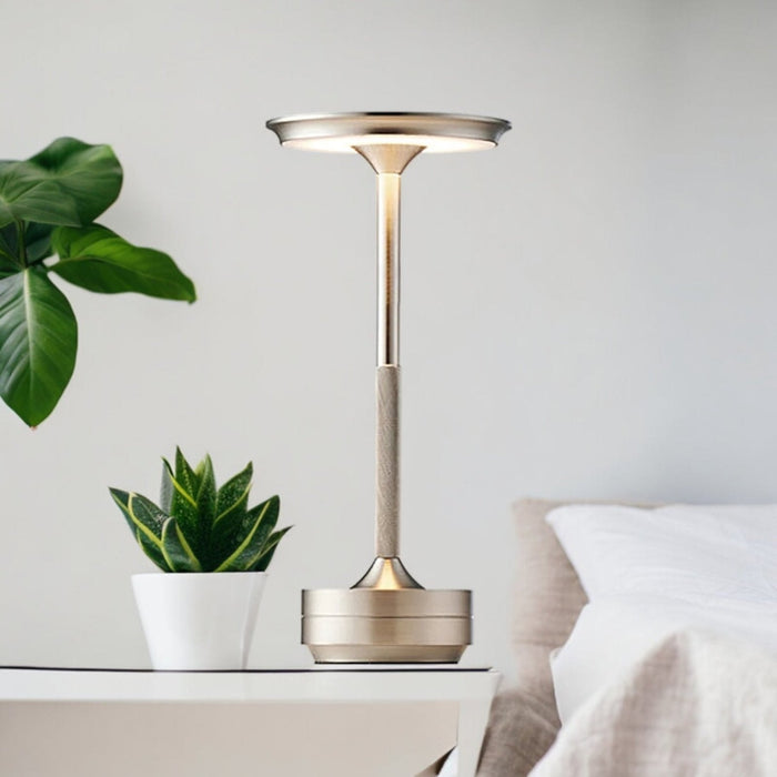 Aura Luxe Tafellamp – Modern Design met Warm en Verstelbaar Licht