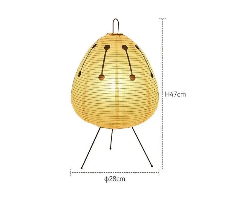 Pöytälamppu reispaperivarjostimella ja japanilaisvaikutteisella designilla