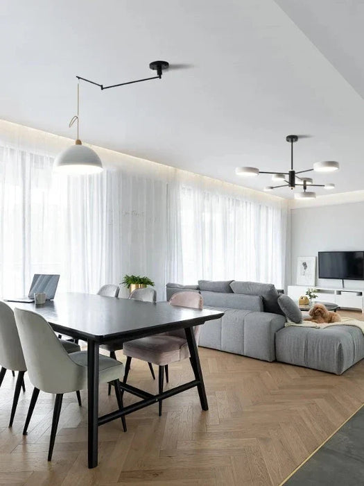 Moderne loftslampe med justerbare lysarme til fleksibel belysning