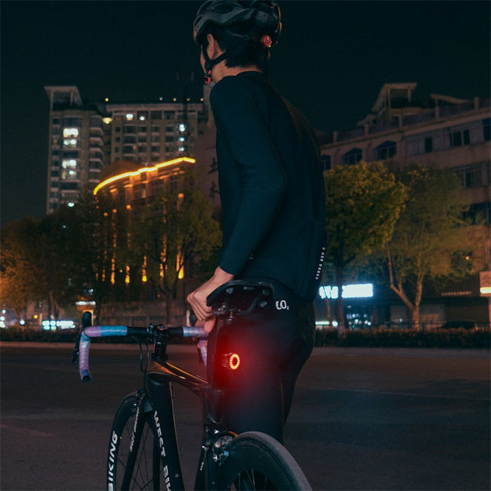 Slimme Fietsachterlamp – Veilig en Automatisch Verlicht