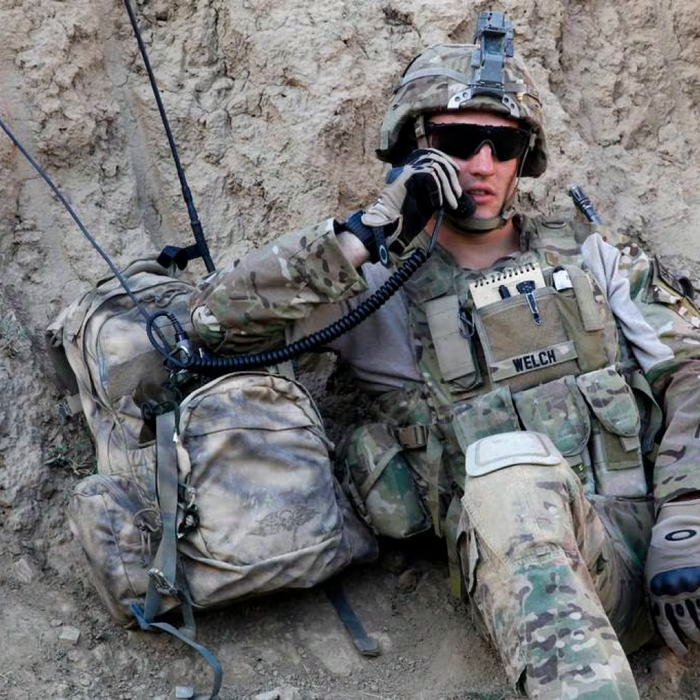 Sportieve Zonnebril met Gepolariseerde Lenzen – UV400 Bescherming voor Buitenactiviteiten