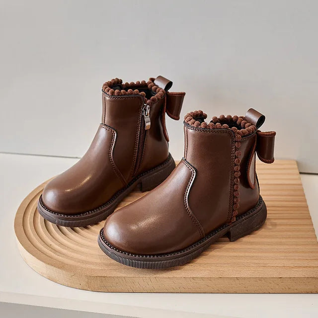 Børne læderstøvler med lynlås – komfortabel pasform og tidløst design