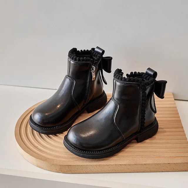 Børne læderstøvler med lynlås – komfortabel pasform og tidløst design