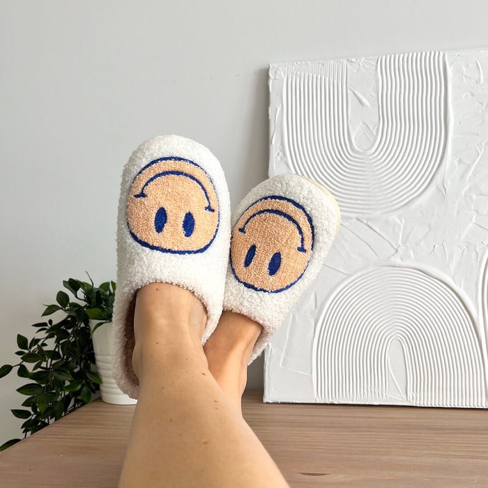 Smiley Comfort Pantoffels – Voor een vrolijke en warme sfeer