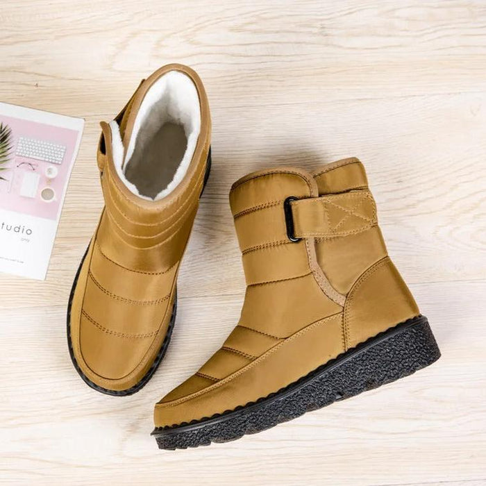 Vedenpitävät naisten talvikengät liukuesteillä – lämpimät talvisaappaat jäälle ja lumelle