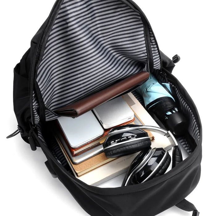Sac à dos ordinateur anti-vol et déperlant pour hommes