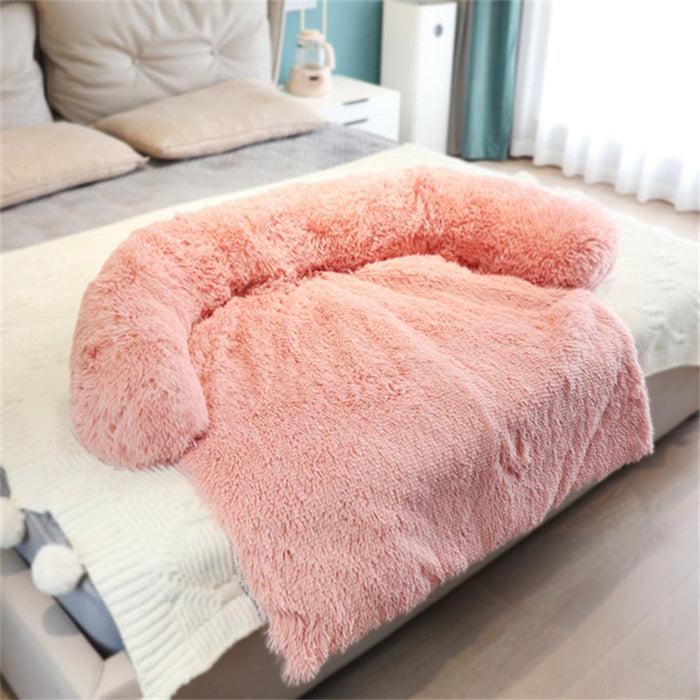 Pehmeä koiranpeti korotetulla reunalla optimaaliseen lepoon ja mukavuuteen
