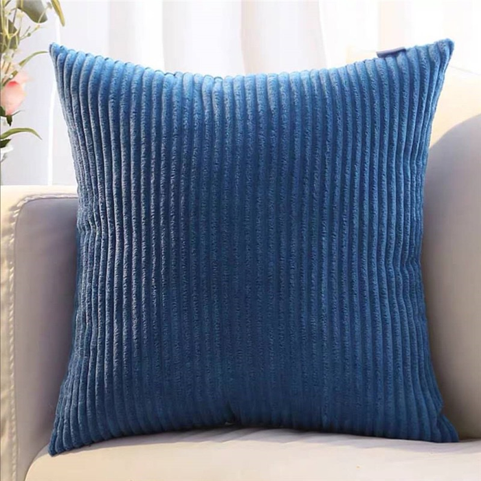 Fløjlsbetræk med lodrette riller til tidløs indretningsstil