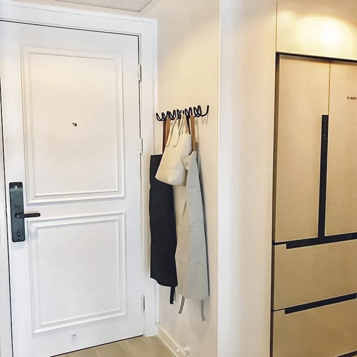 Moderne bølget vægknagerække – Stilfuld vægknagerække med flere kroge 