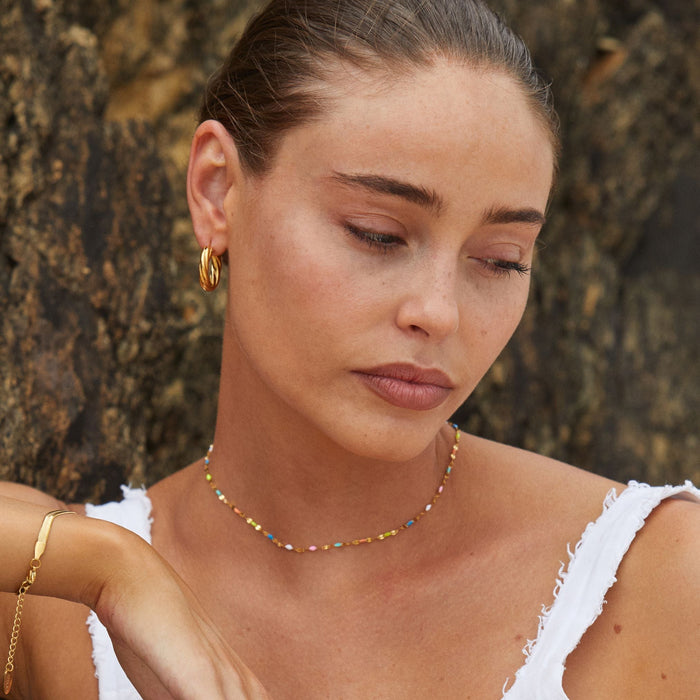 Soléna Choker – Subtiele Kleurenpracht met Verfijnde Details