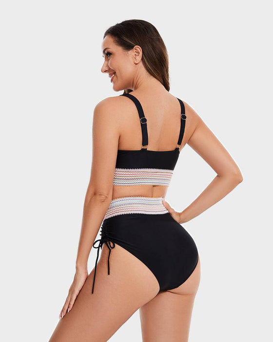 Elegante Shaping Bikini – Ondersteuning en Comfort voor aan het Water